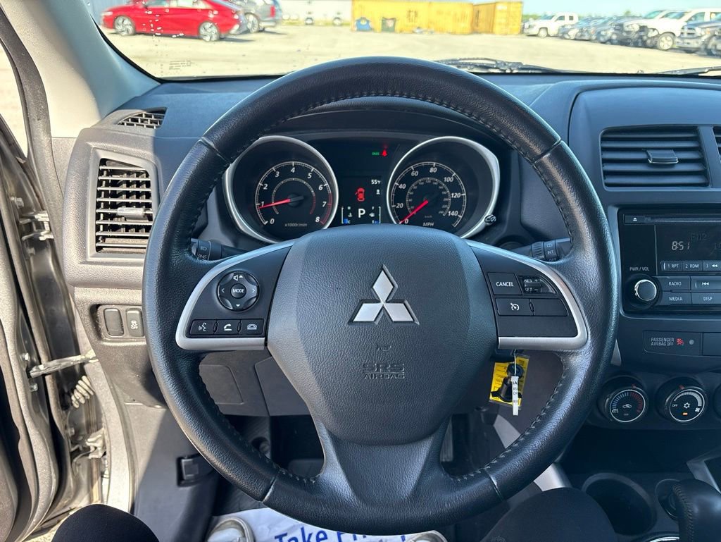 Used 2014 Mitsubishi Outlander Sport ES AWD/4WD image 27