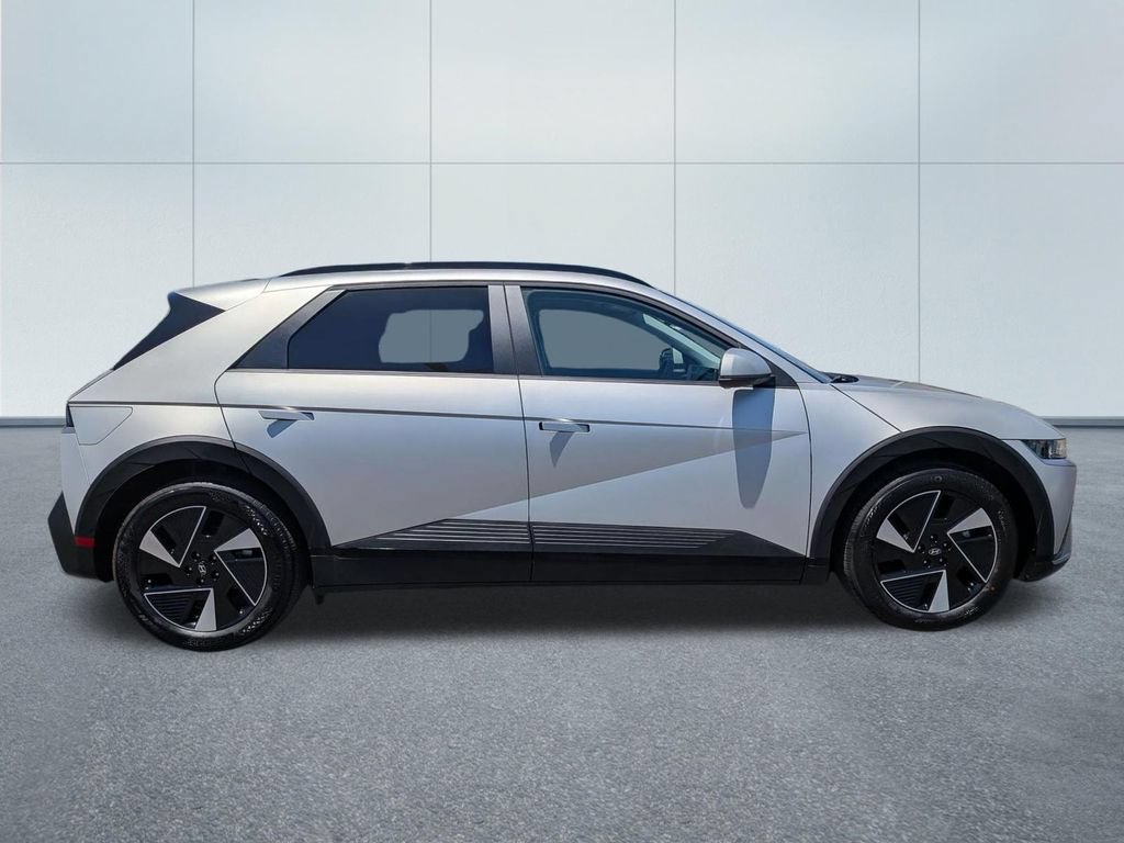 Certified 2025 Hyundai Ioniq 5 SEL RWD image 7