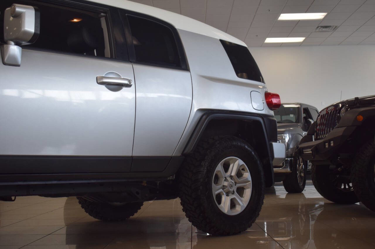 Used 2008 Toyota FJ Cruiser 4WD image 16