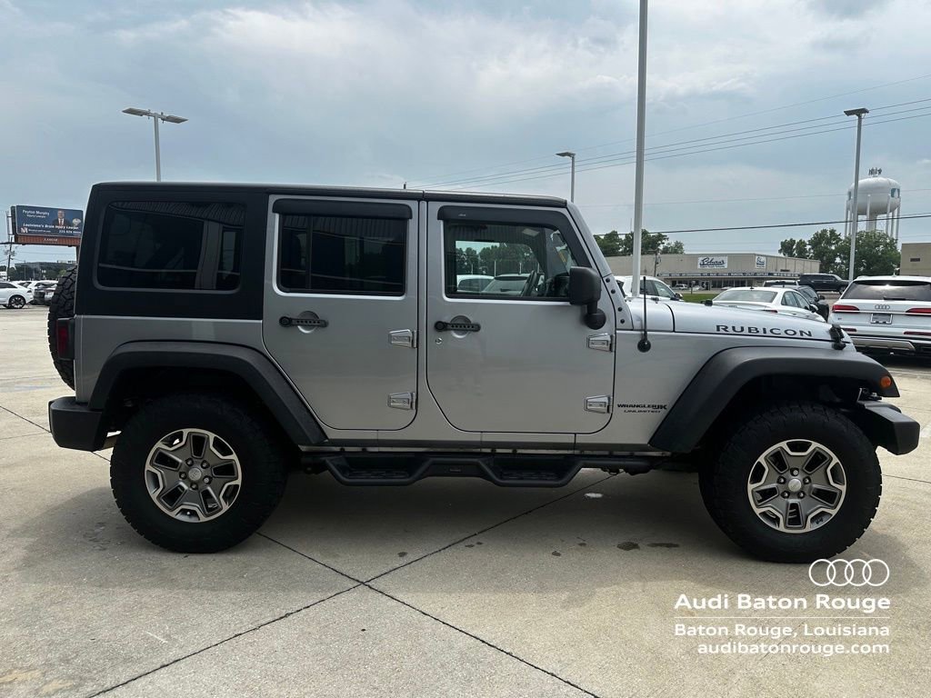Used 2018 Jeep Wrangler Unlimited Rubicon w/ Connectivity Group AWD/4WD image 7