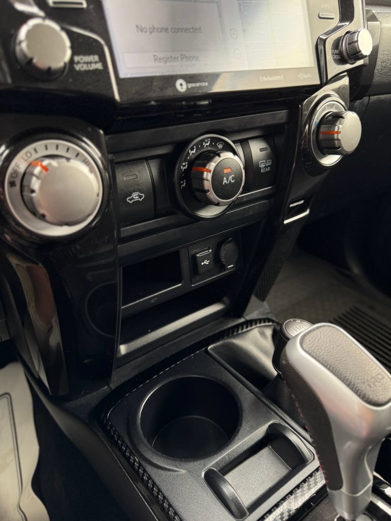 Used 2024 Toyota 4Runner TRD Off-Road Premium AWD/4WD image 21