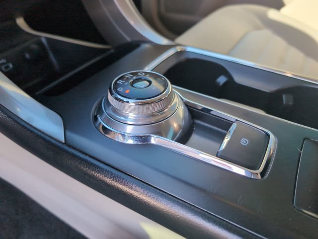 Used 2018 Ford Fusion SE image 21