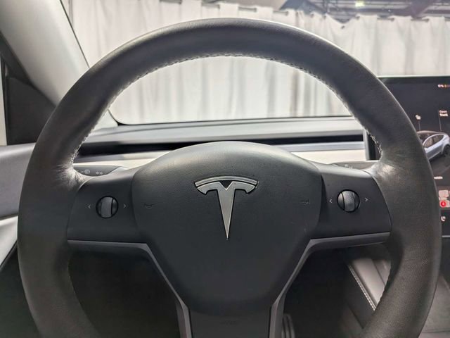 Used 2022 Tesla Model Y Performance image 19