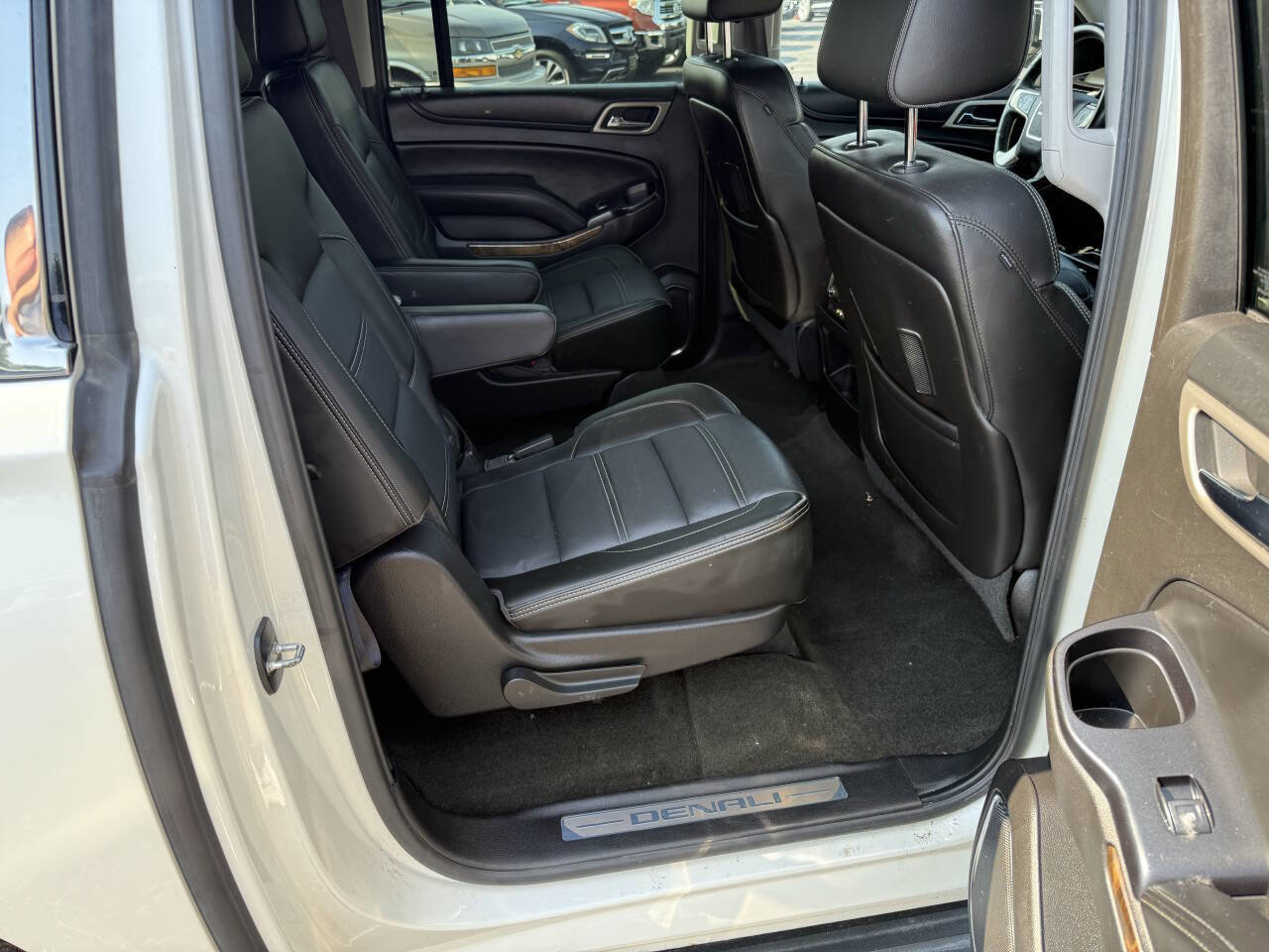 Used 2015 GMC Yukon XL Denali w/ Open Road Package image 27
