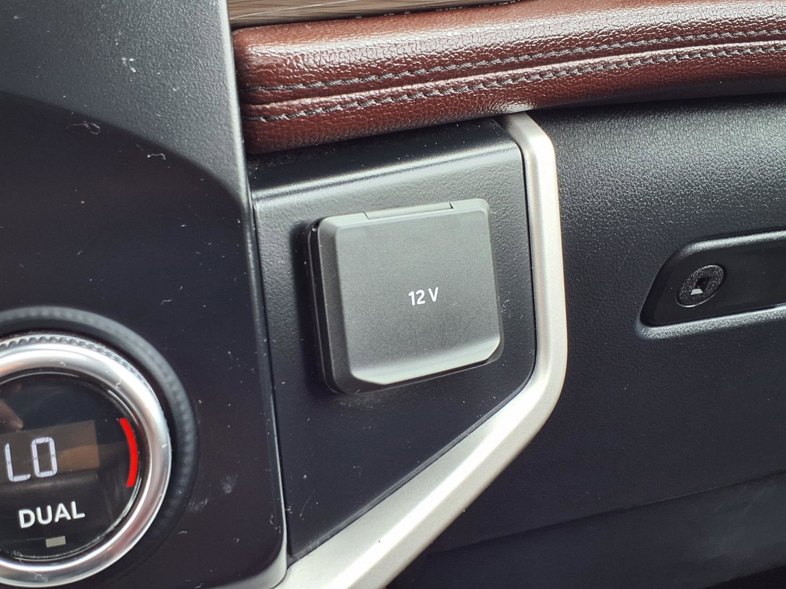 Used 2023 Ford Expedition Limited RWD image 28