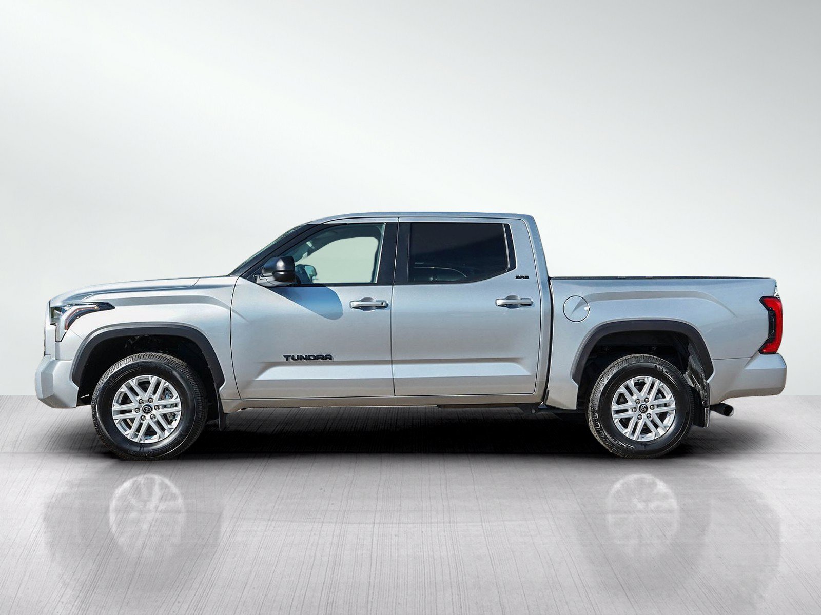 Used 2024 Toyota Tundra SR5 w/ SR5 Premium Package AWD/4WD image 2