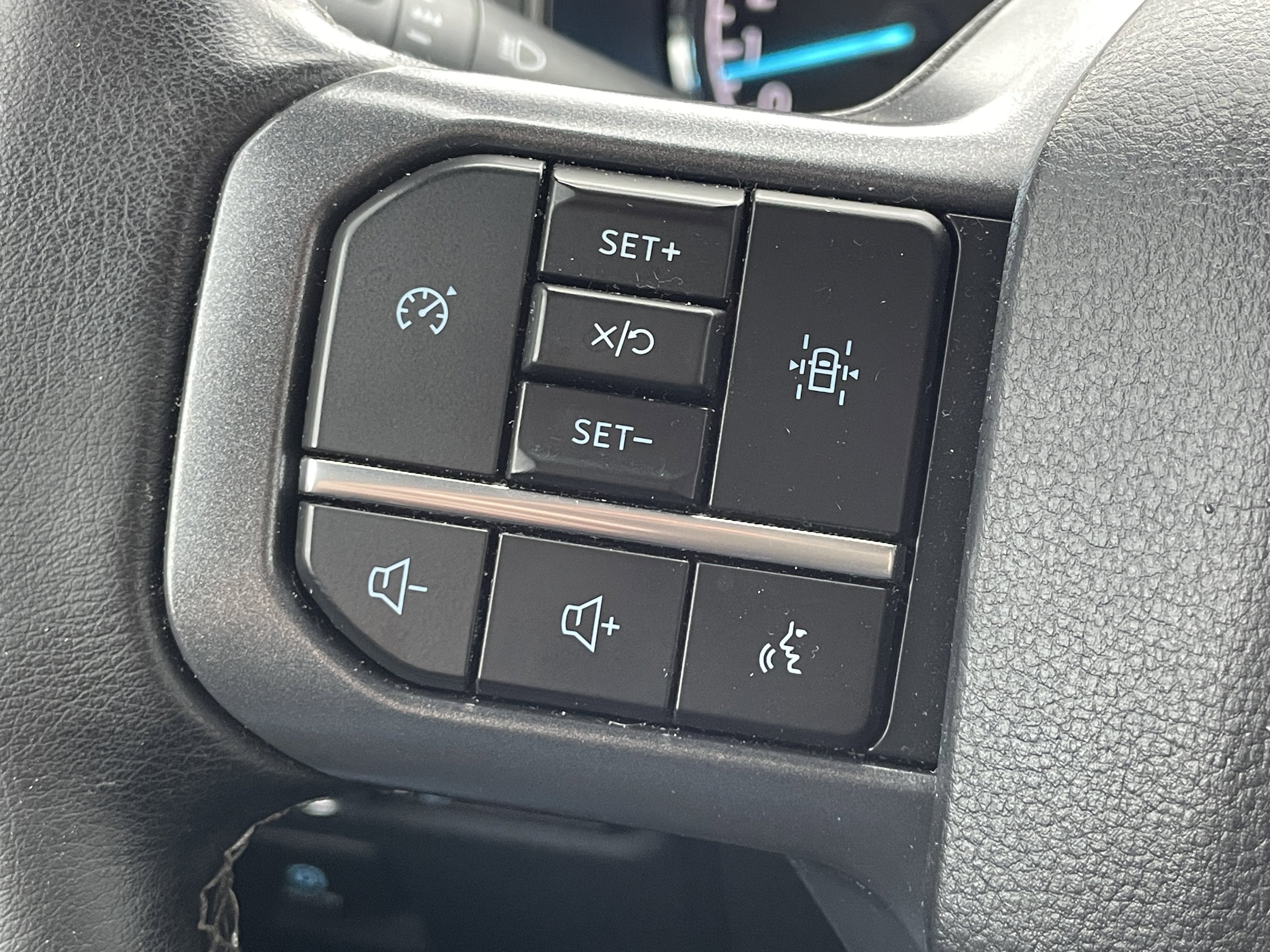 Used 2022 Ford F150 XLT w/ Equipment Group 302A High AWD/4WD image 43