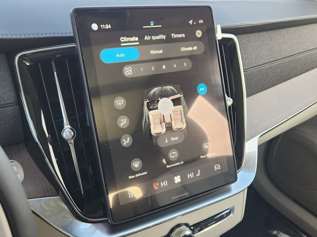 New 2026 Volvo XC90 T8 Ultra w/ Protection Package Premier image 10