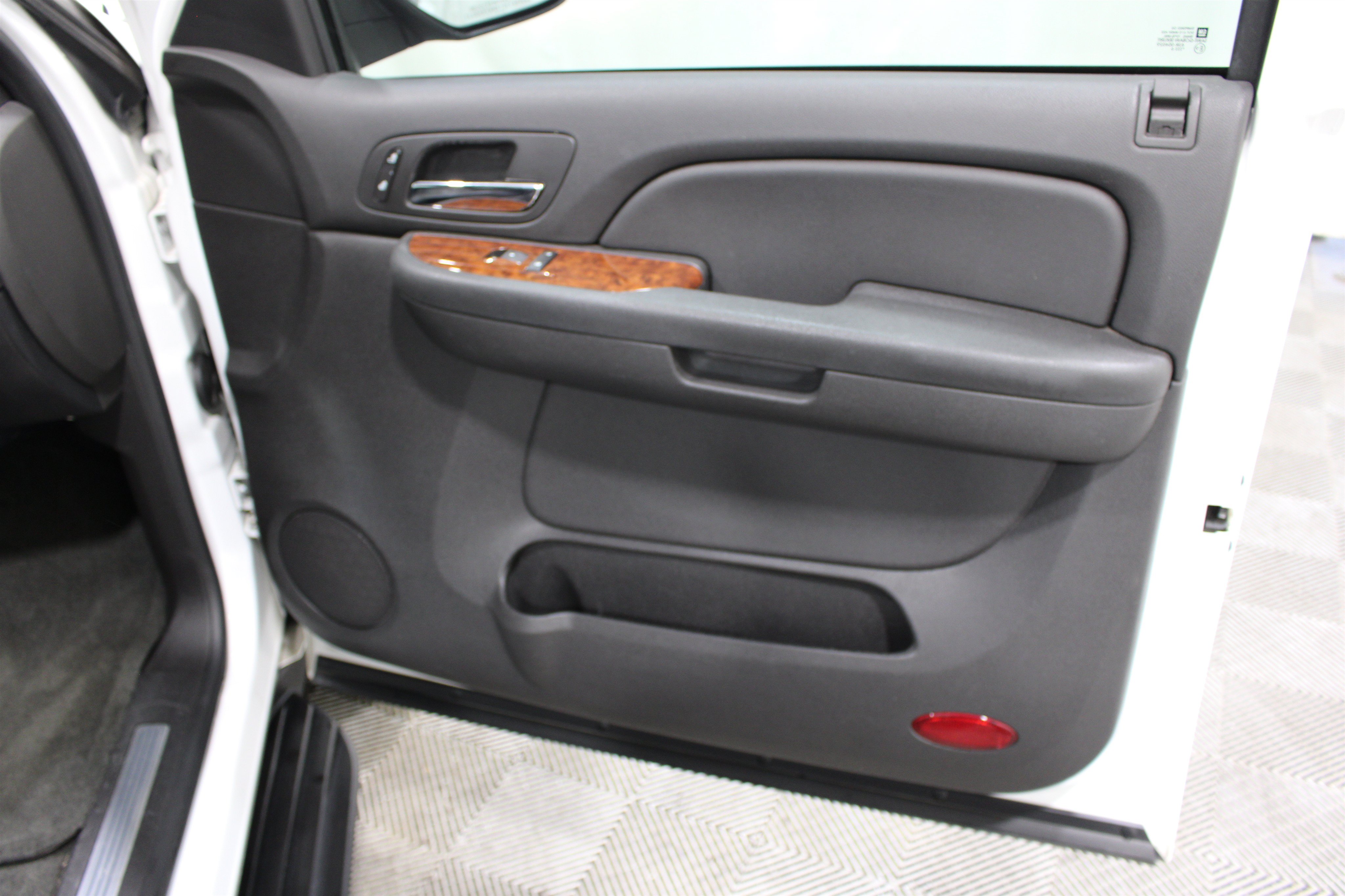 Used 2007 Chevrolet Avalanche LTZ w/ LTZ Preferred Equipment Group AWD/4WD image 23