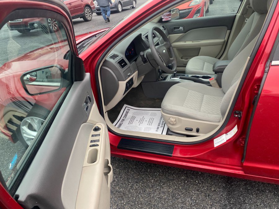 Used 2012 Ford Fusion SE image 9