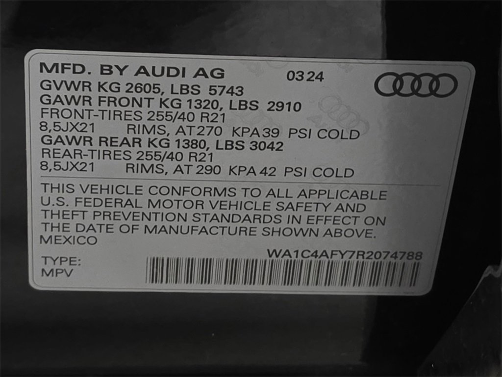 Used 2024 Audi SQ5 Prestige w/ Prestige Package image 33
