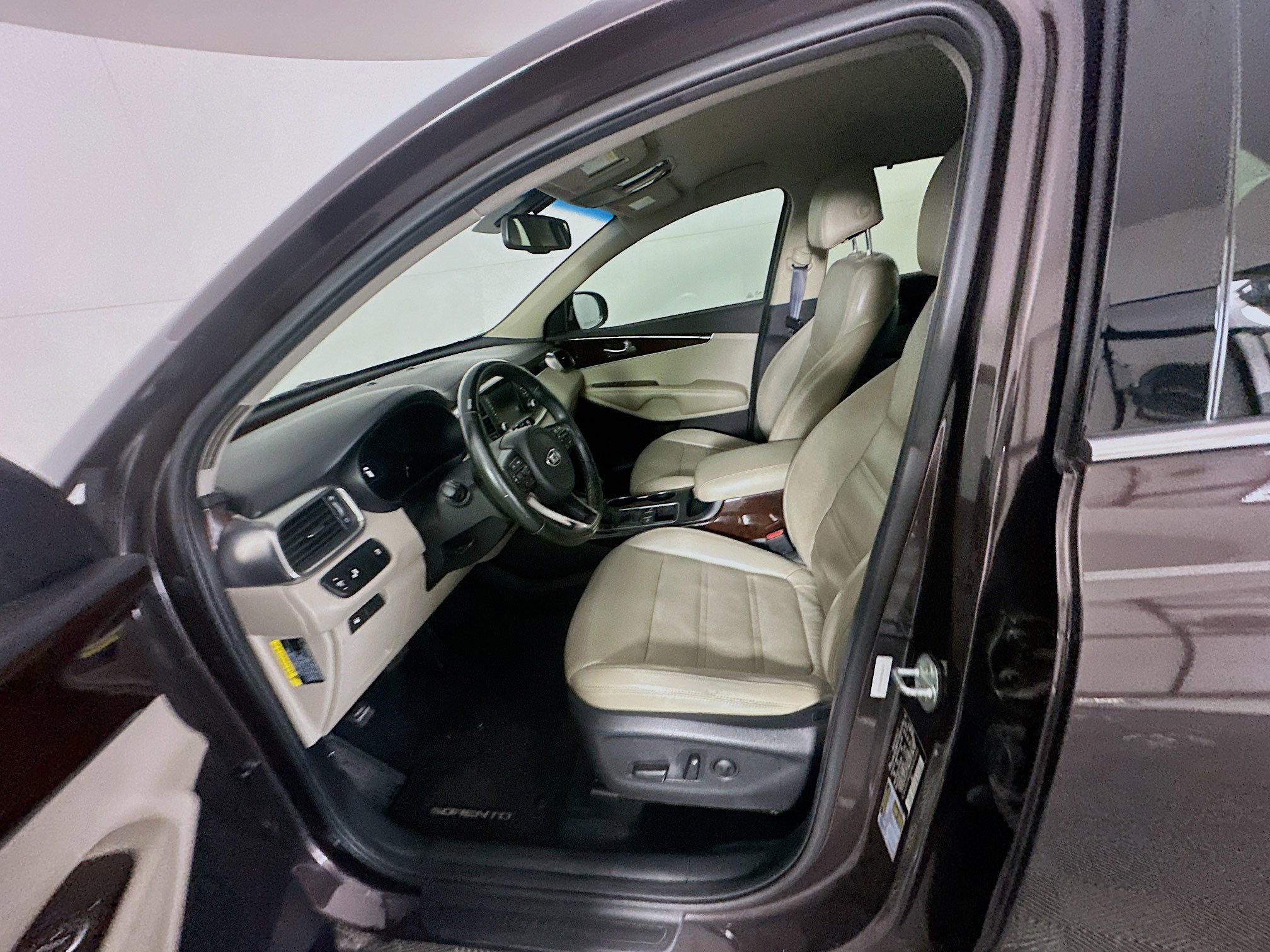 Used 2017 Kia Sorento EX image 13