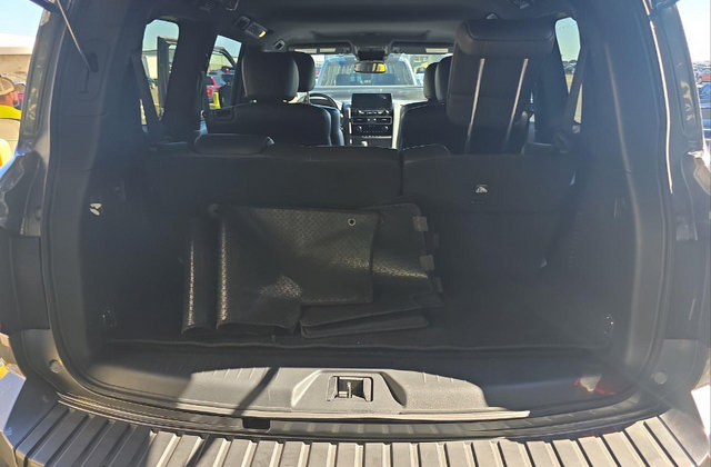 Certified 2024 Nissan Armada SL w/ Midnight Edition Package AWD/4WD image 18