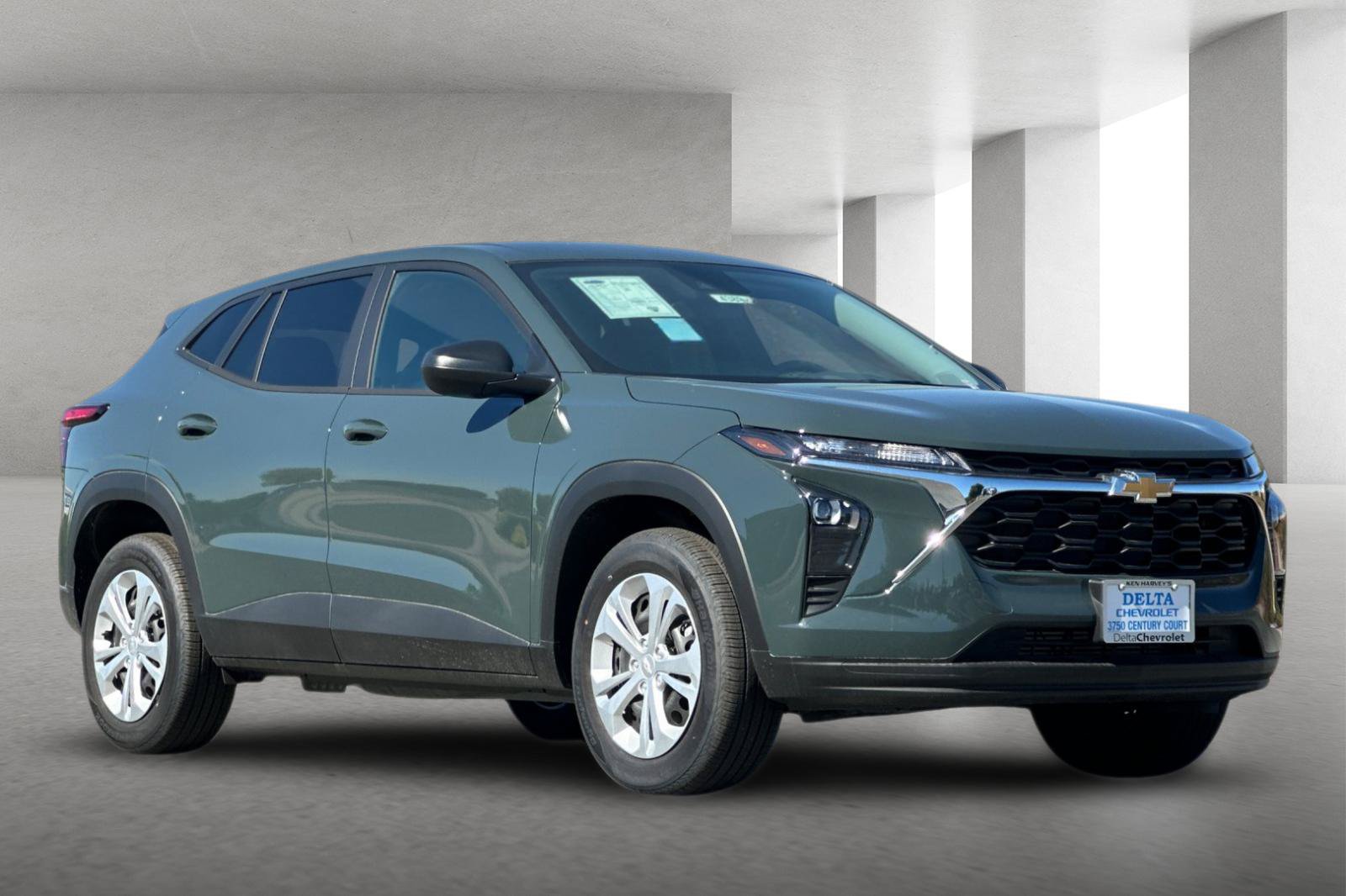 New 2026 Chevrolet Trax LS w/ Driver Confidence Package FWD image 1