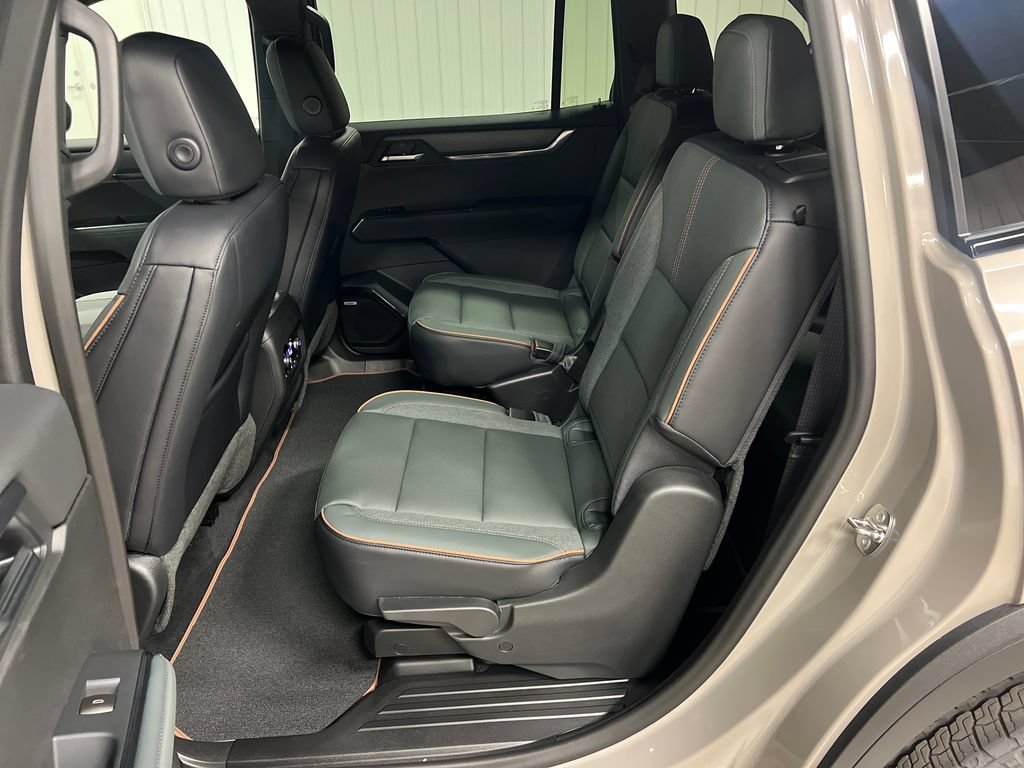 New 2026 GMC Acadia AT4 w/ Luxury Package AWD/4WD image 13