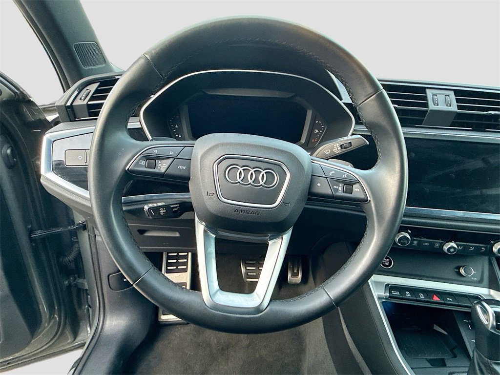 Used 2023 Audi Q3 2.0T Premium Plus w/ Premium Plus Package image 12