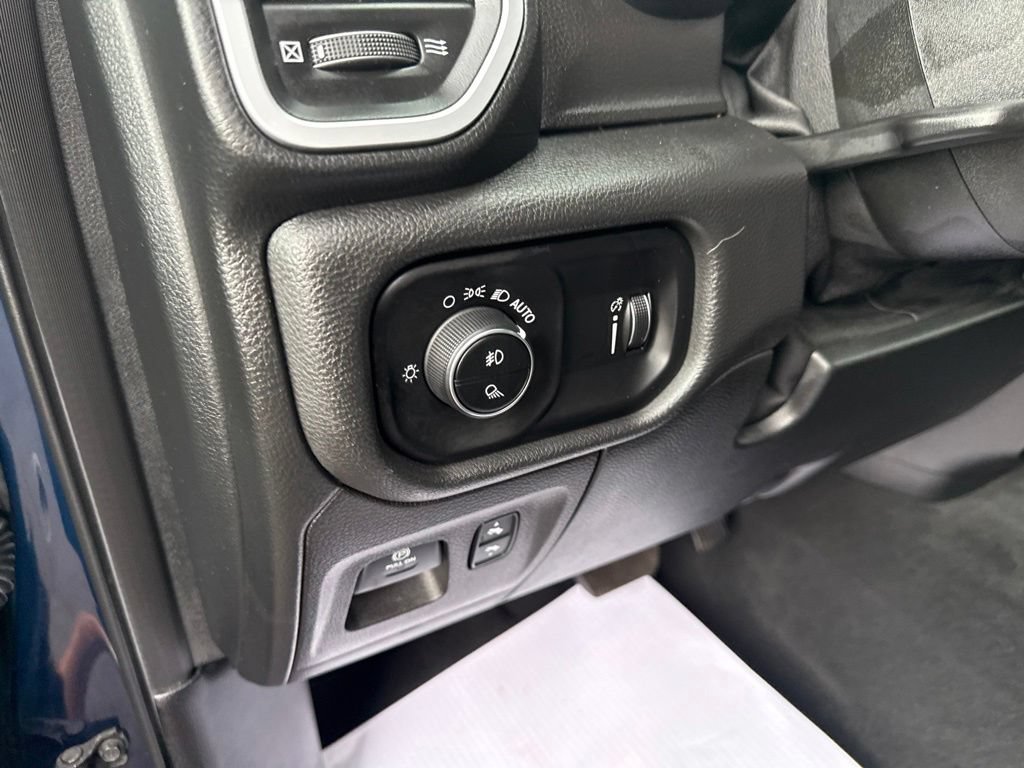 Used 2021 RAM 1500 Big Horn AWD/4WD image 21