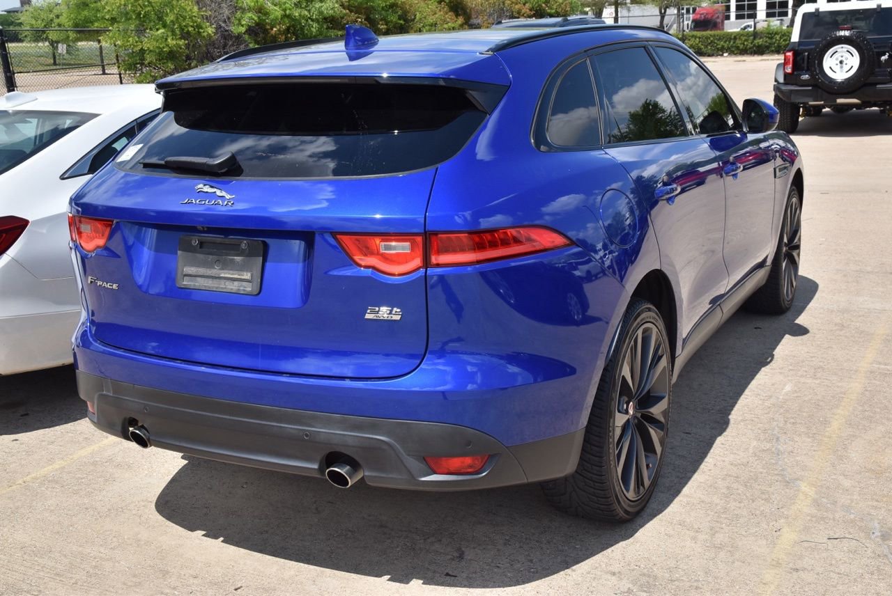 Used 2018 Jaguar F-PACE Prestige image 7