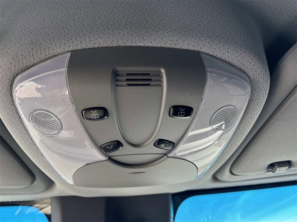 Used 2018 Mercedes-Benz Sprinter 2500 image 20