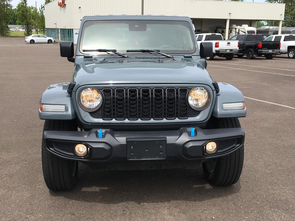 Used 2024 Jeep Wrangler Unlimited AWD/4WD image 12