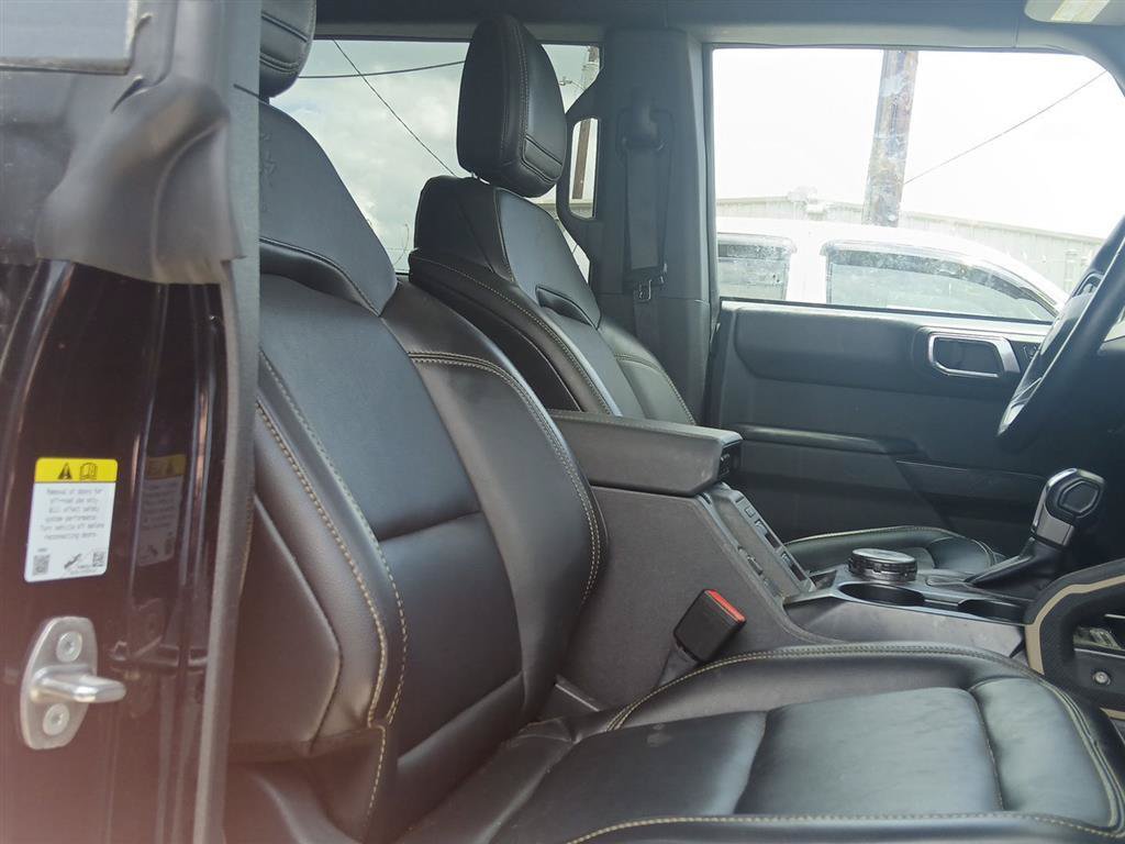 Used 2025 Ford Bronco Badlands w/ Sasquatch Package AWD/4WD image 8