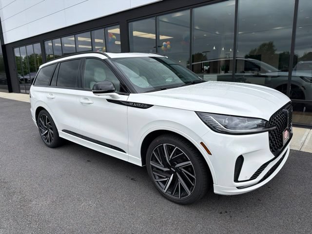 New 2026 Lincoln Aviator Black Label w/ Jet Appearance Package AWD/4WD image 1