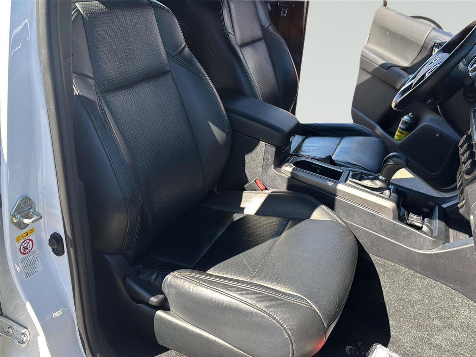 Used 2020 Toyota Tacoma TRD Sport w/ TRD Premium Sport Package image 33