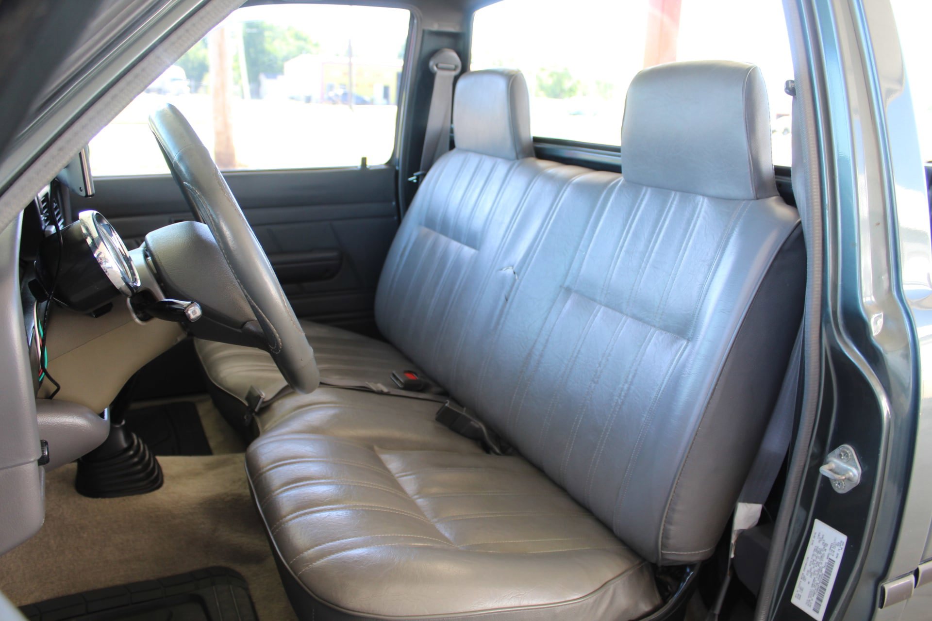 Used 1992 Toyota Pickup Deluxe RWD image 25