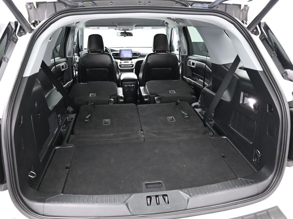 Certified 2023 Ford Explorer XLT w/ Equipment Group 202A image 26