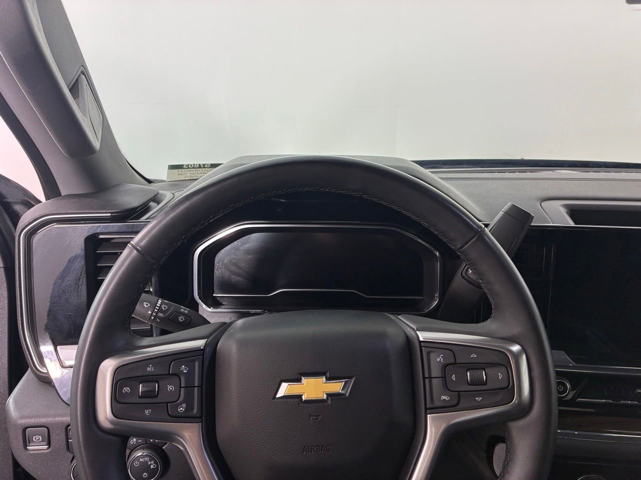 Used 2024 Chevrolet Silverado 1500 LT image 21