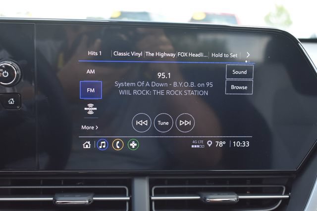 New 2026 Chevrolet Trax RS w/ Sunroof Package FWD image 27