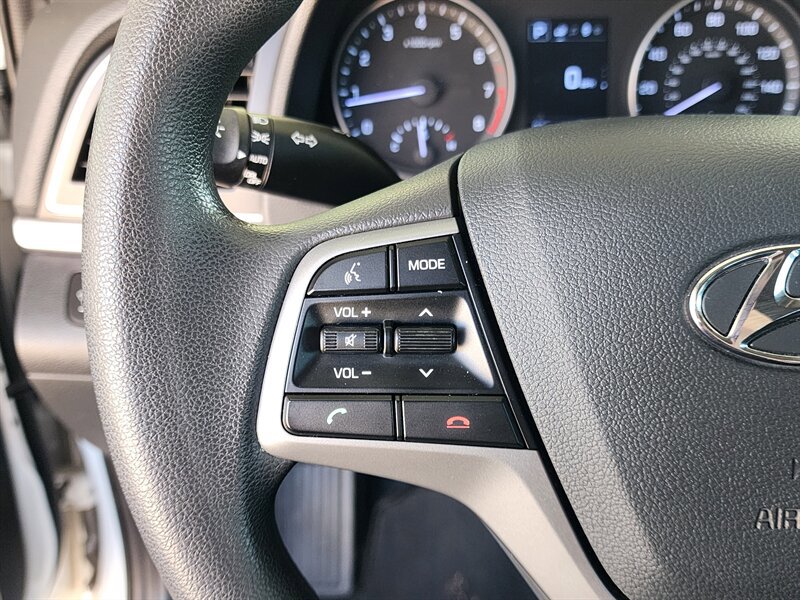 Used 2018 Hyundai Elantra SEL FWD image 27