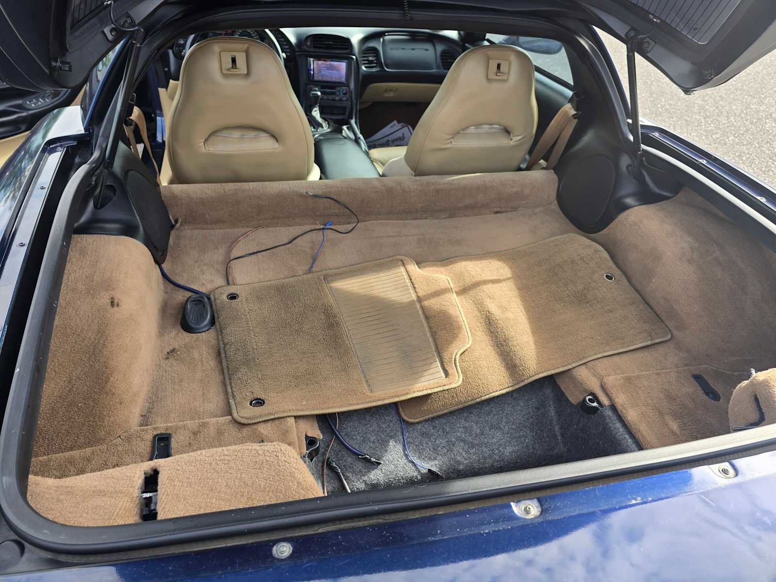 Used 1999 Chevrolet Corvette Coupe w/ Memory Pkg image 14