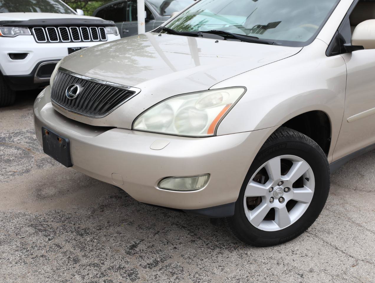 Used 2006 Lexus RX 330 AWD image 2