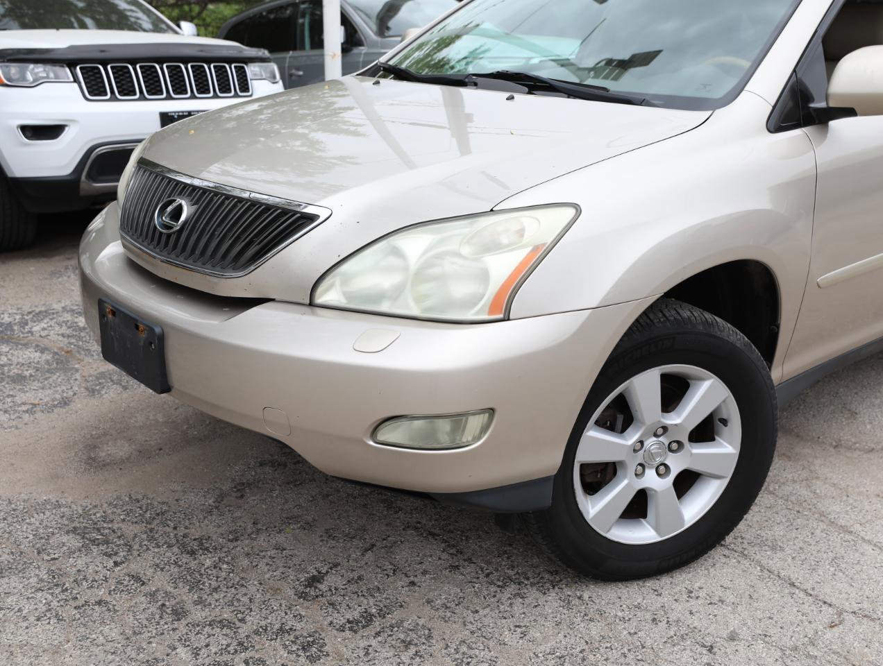 Used 2006 Lexus RX 330 AWD image 2