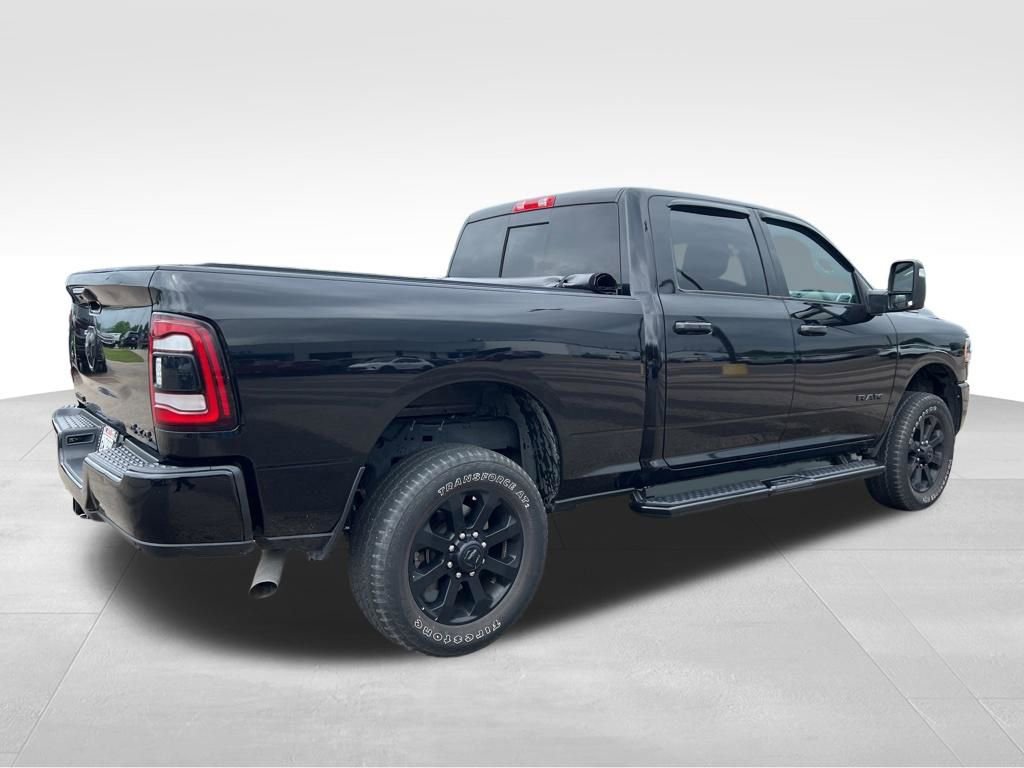 Used 2024 RAM 2500 Big Horn w/ Night Edition AWD/4WD image 4