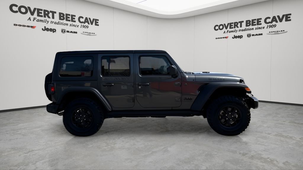 Used 2024 Jeep Wrangler Willys image 11