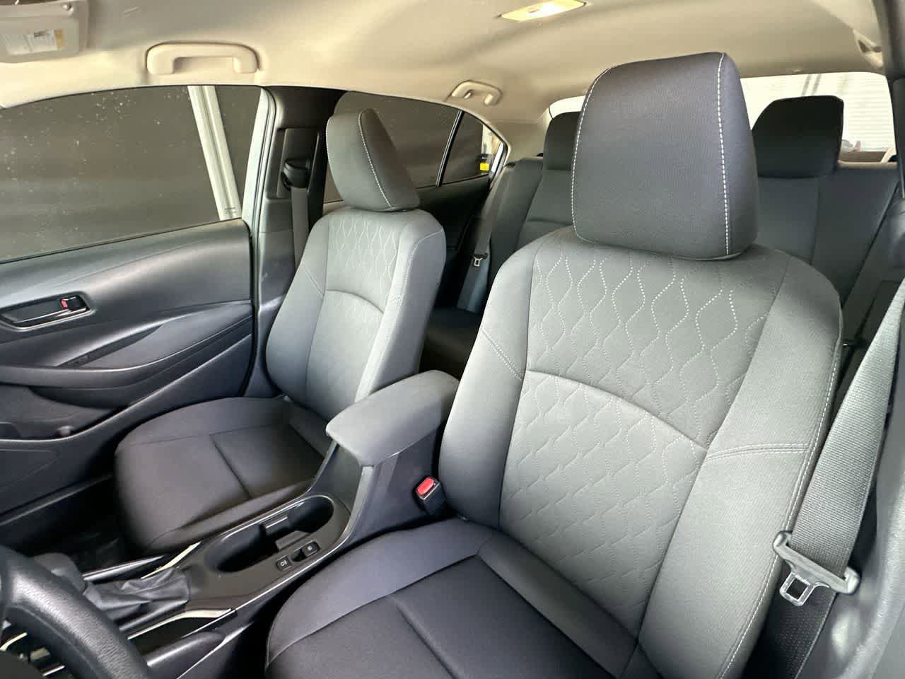 Used 2025 Toyota Corolla LE FWD image 14