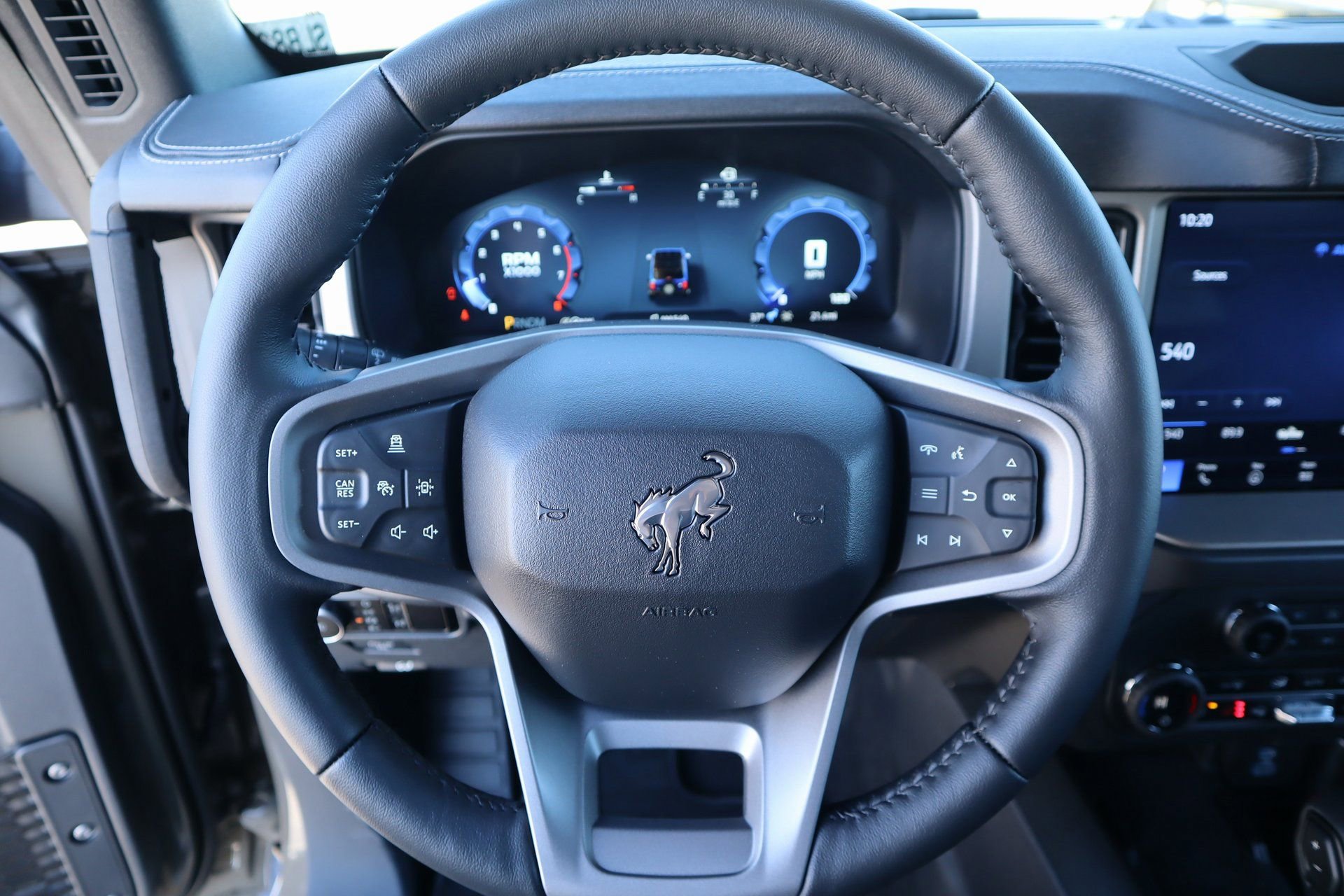 New 2025 Ford Bronco Outer Banks image 3