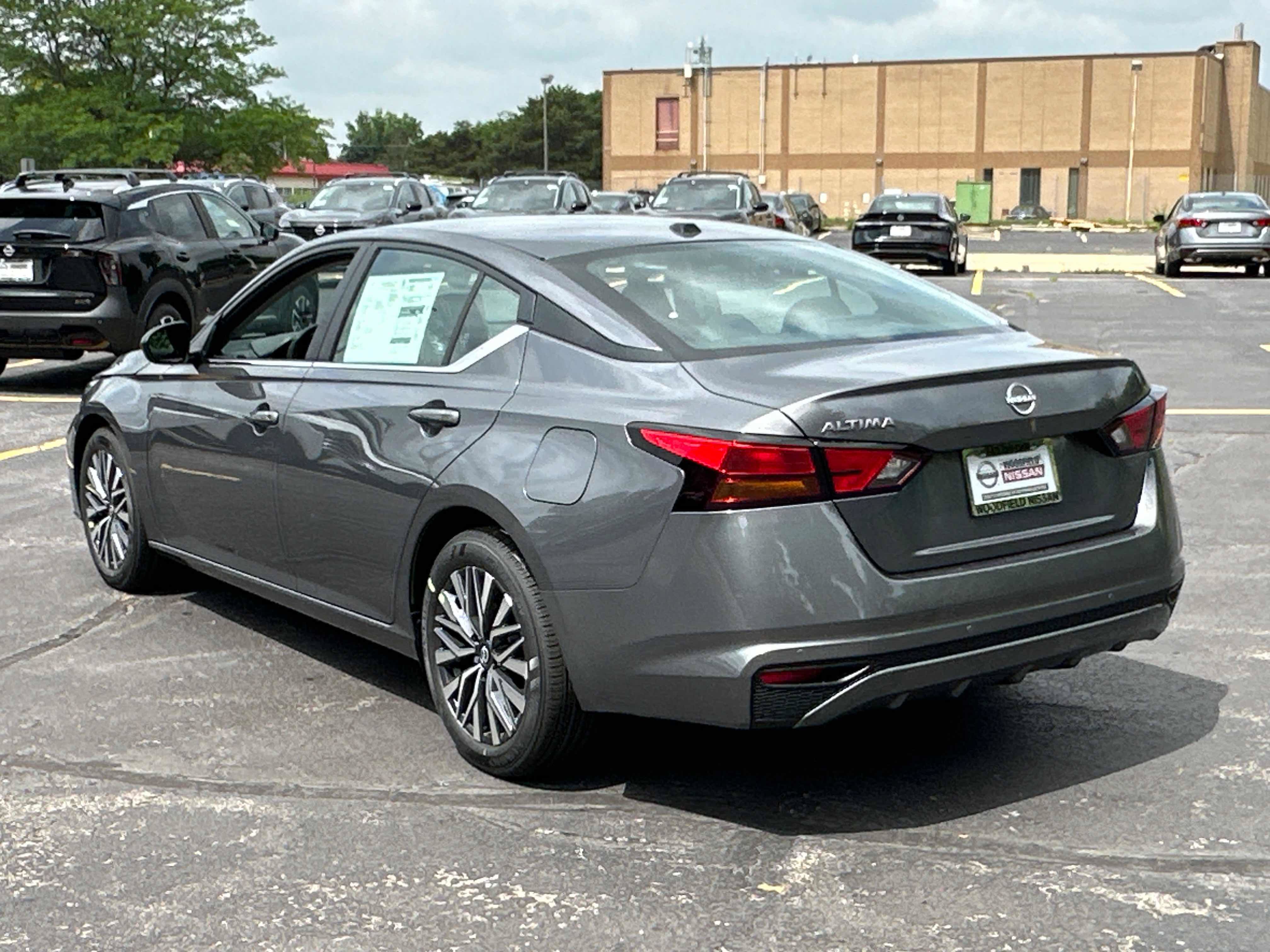 New 2026 Nissan Altima 2.5 SV FWD image 6