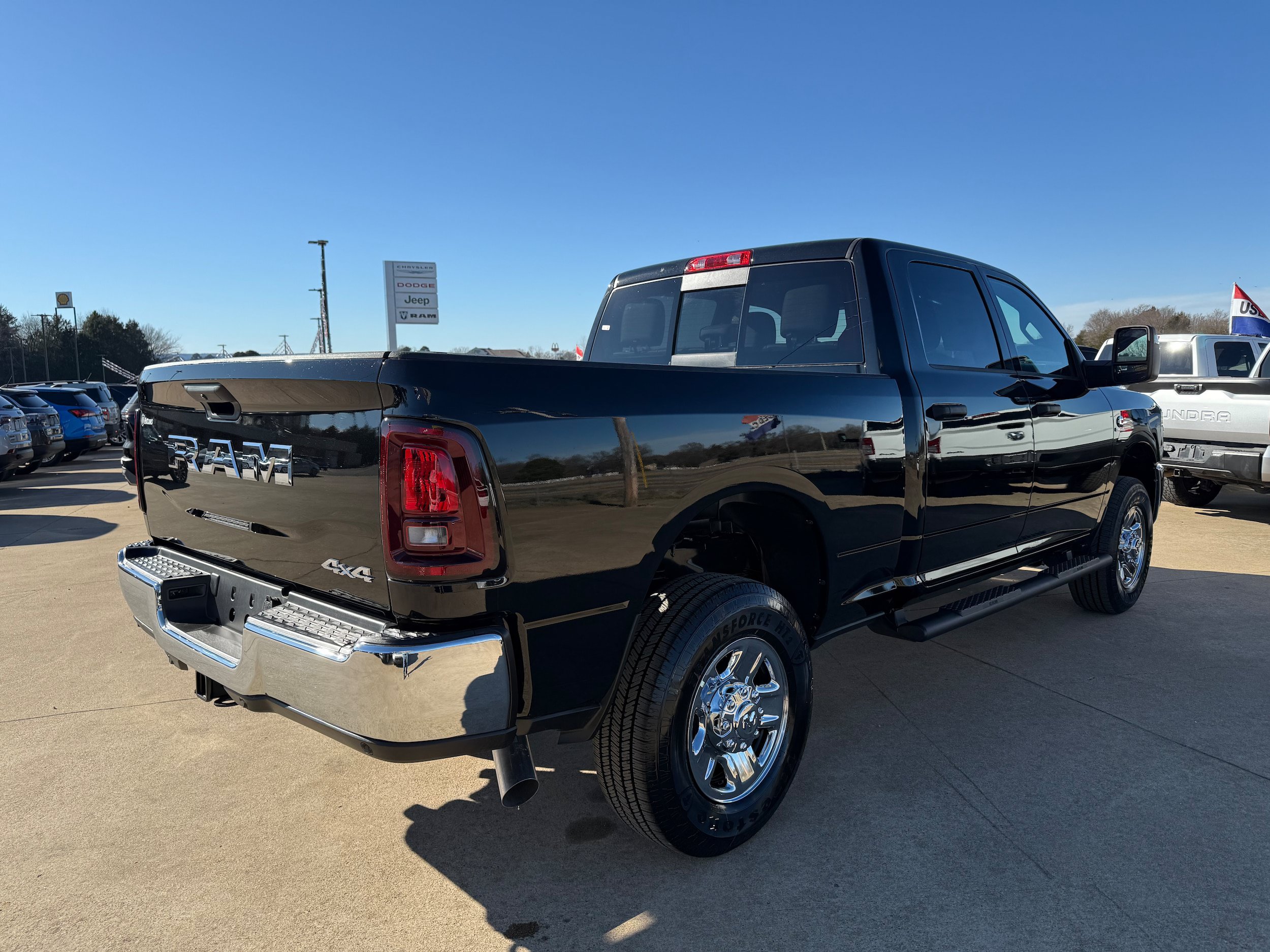 New 2026 RAM 2500 Tradesman AWD/4WD image 4