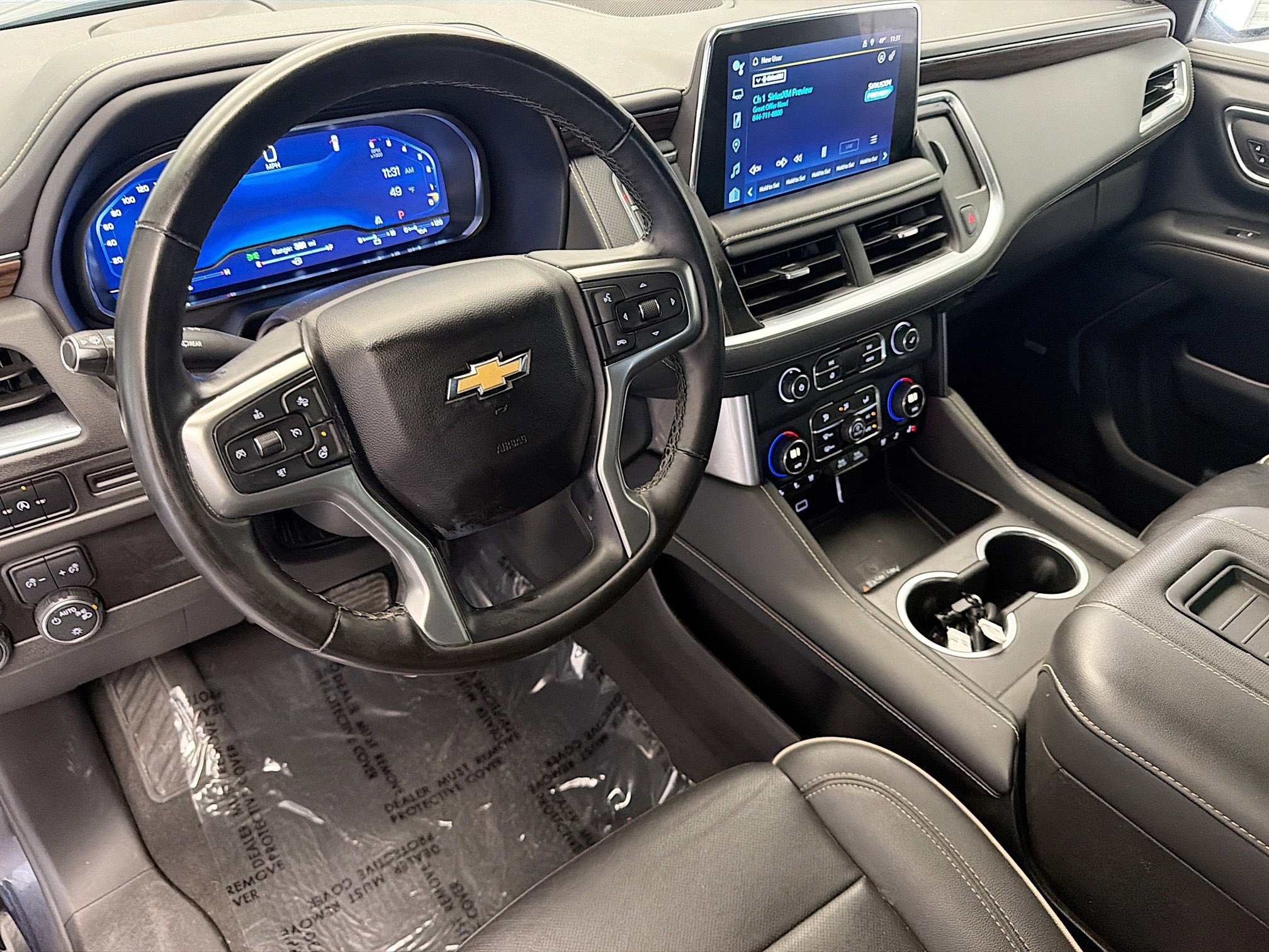 Used 2023 Chevrolet Suburban Premier image 17