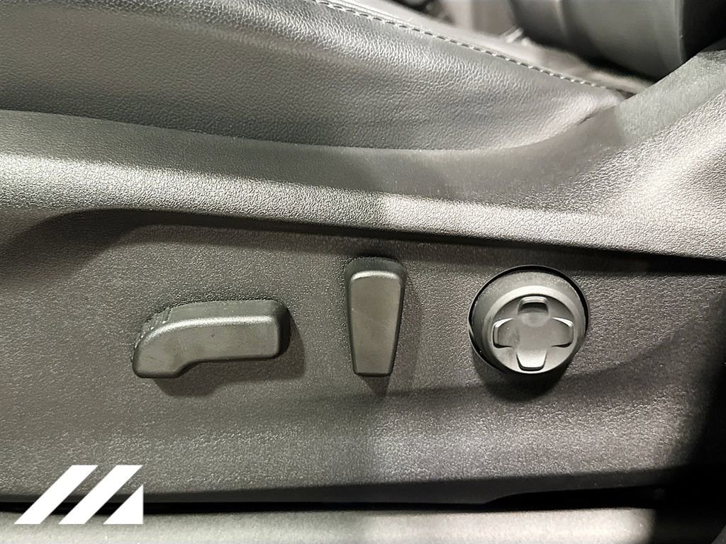 Certified 2025 Subaru Ascent Bronze Edition w/ Onyx Package image 23