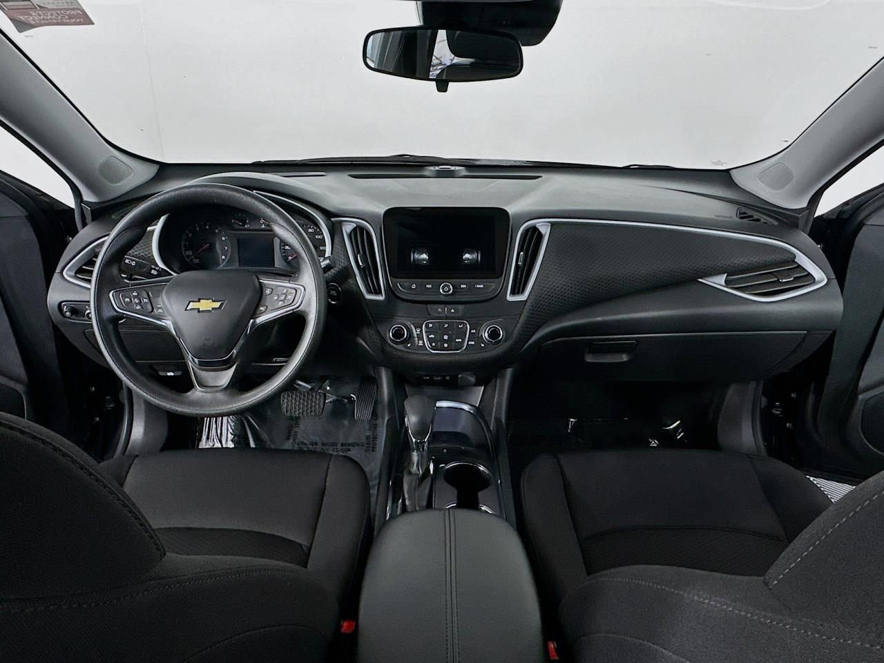 Used 2023 Chevrolet Malibu LT image 32