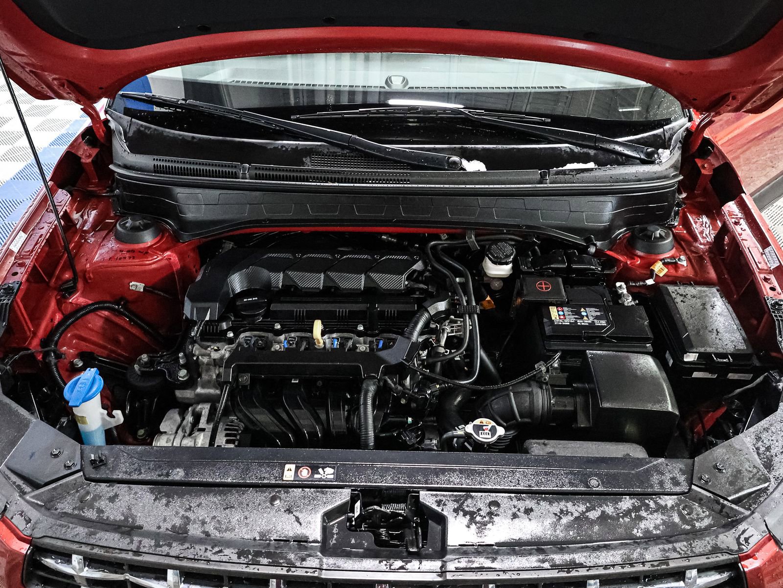 Used 2023 Hyundai Venue Limited w/ Cargo Package image 16