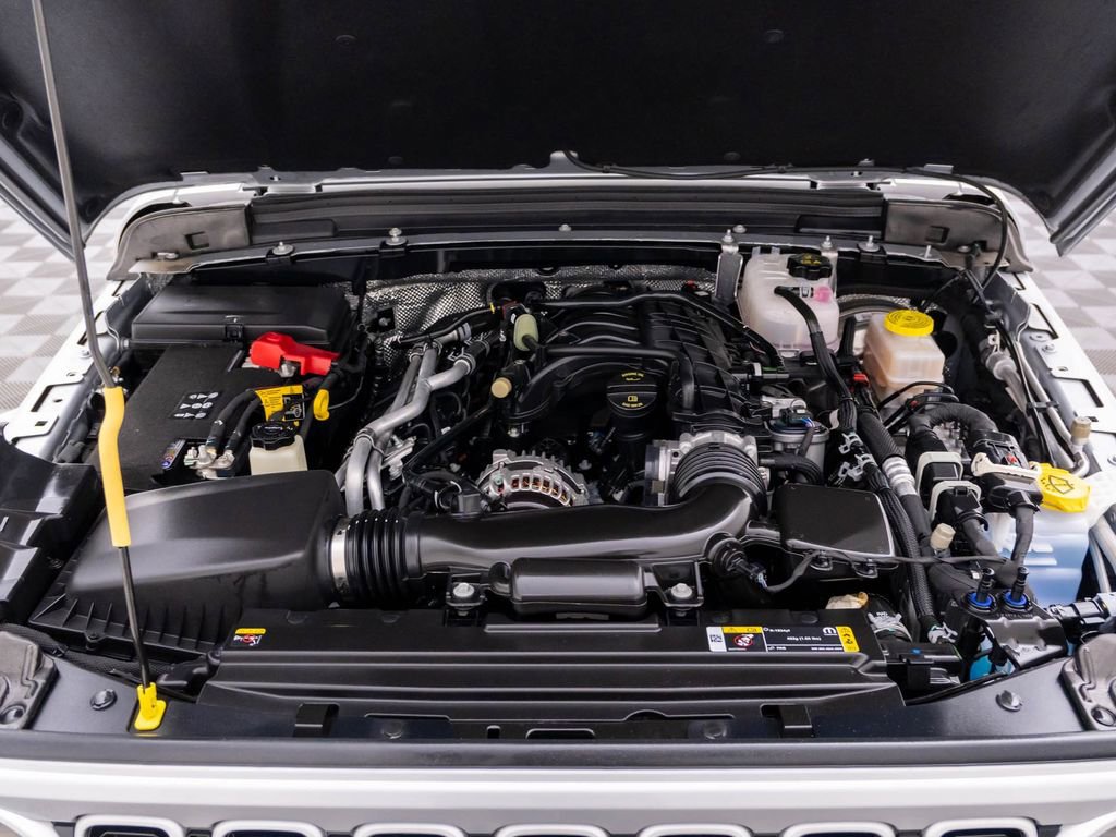 Used 2024 Jeep Wrangler Sahara w/ Safety Group image 28