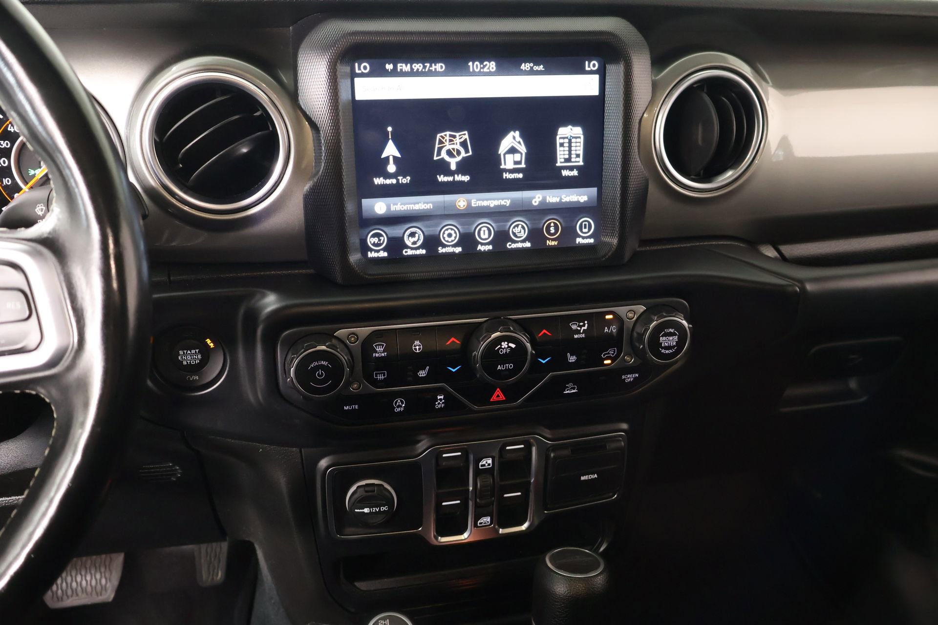 Used 2020 Jeep Gladiator Overland w/ Dual Top Group AWD/4WD image 5
