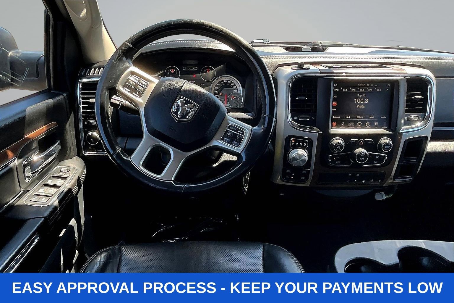 Used 2017 RAM 1500 Laramie AWD/4WD image 12