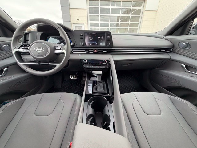 New 2026 Hyundai Elantra SEL Sport Premium FWD image 15