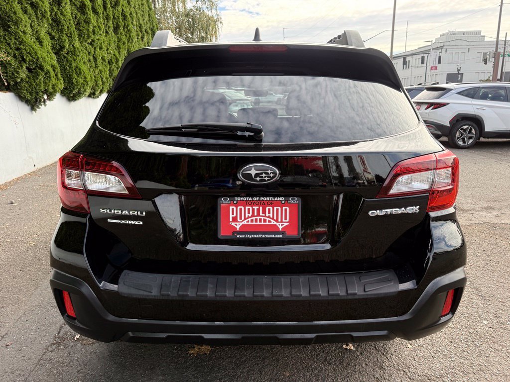 Used 2018 Subaru Outback 2.5i Premium AWD/4WD image 6